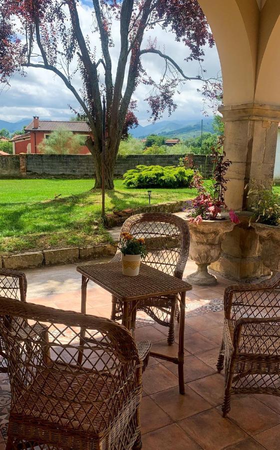 La Venta De Miyares - Casa De Indianos Hotel Piloña Kültér fotó