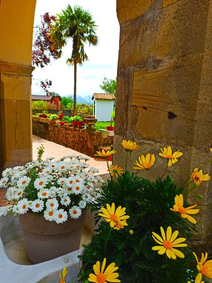 La Venta De Miyares - Casa De Indianos Hotel Piloña Kültér fotó